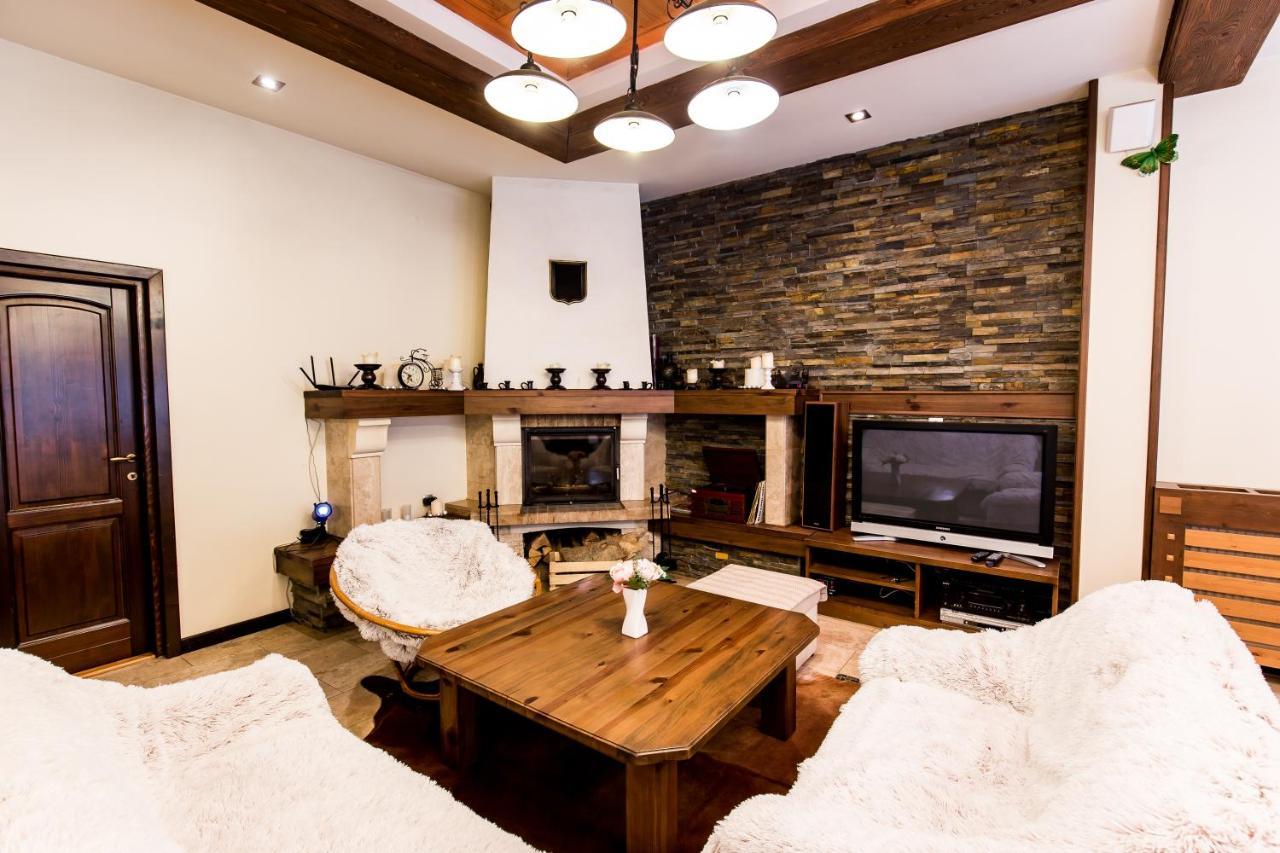 Hotel River Retreat Lotrioara Esterno foto