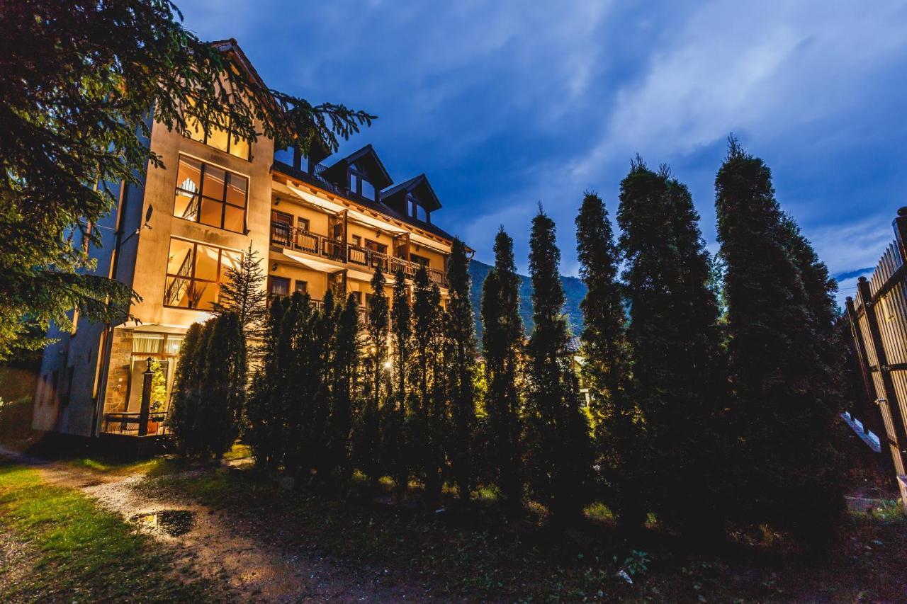 Hotel River Retreat Lotrioara Esterno foto